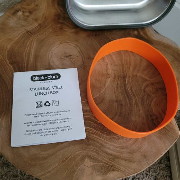 Black & Blum Stainless Steel Sandwich Lunch Box 0.9L 30 Fl Oz Bamboo Lid - Picture 6 of 9